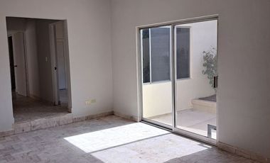 Excelente casa en renta para oficinas o casa habitación, al norte de Saltillo.