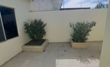 Excelente casa en renta para oficinas o casa habitación, al norte de Saltillo.