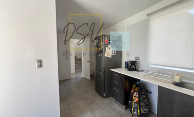 SE VENDE CASA SECTOR AV. LA MONTAÑA NORTE VALLE GRANDE LAMPA