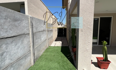 SE VENDE CASA SECTOR AV. LA MONTAÑA NORTE VALLE GRANDE LAMPA