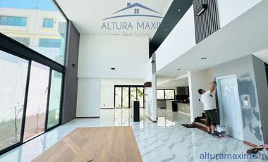 Casa Nueva en Venta Puerta del Bosque Andares Zapopan