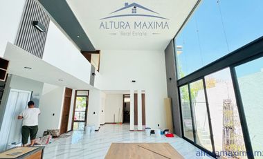 Casa Nueva en Venta Puerta del Bosque Andares Zapopan