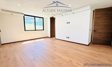 Casa Nueva en Venta Puerta del Bosque Andares Zapopan