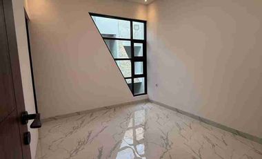 Dijual Townhouse Siap Huni di Jatinegara Jakarta Timur - 1 Unit Terakhir