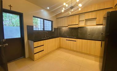 4BR House for RENT in Banilad, Cebu City with swimming Pool