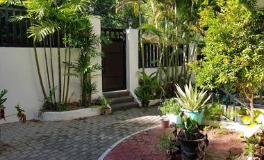 4BR House for RENT in Banilad, Cebu City with swimming Pool