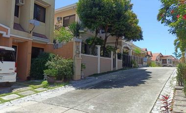 Three Bedrooms Duplex House in Pueblo El Grande Consolacion