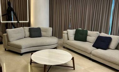 3 Bedroom With Den. Two Roxas Triangle For Rent (Inf 45)