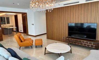 3 Bedroom With Den. Two Roxas Triangle For Rent (Inf 45)