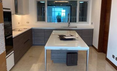 3 Bedroom With Den. Two Roxas Triangle For Rent (Inf 45)