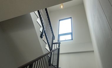 A brand new townhome 3 bed for sale in Sankhampeang, Chiang Mai