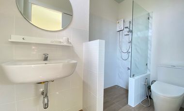 A brand new townhome 3 bed for sale in Sankhampeang, Chiang Mai