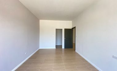 A brand new townhome 3 bed for sale in Sankhampeang, Chiang Mai