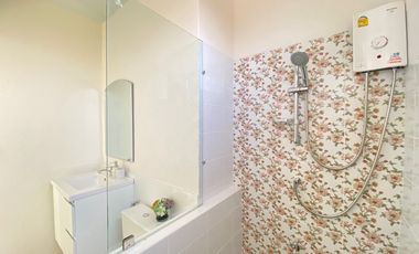 A brand new townhome 3 bed for sale in Sankhampeang, Chiang Mai