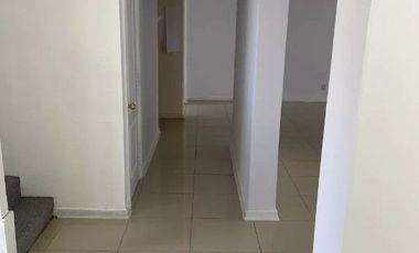 SE ARRIENDA CASA HABITACIONAL O COMERCIAL  6D4B - PARQUE LA VENDIMIA, PEÑALOLEN