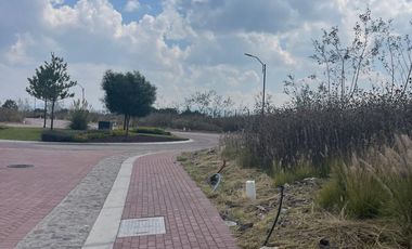 VENTA DE 3 LOTES HABITACIONALES EN CIUDAD MADERAS CORREGIDORA