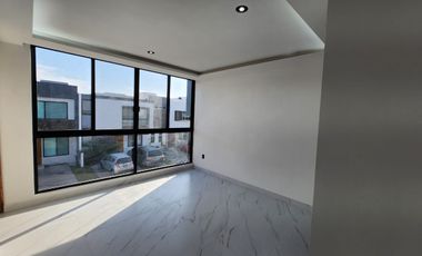 Hermosa casa a estrenar (dentro de coto con alberca)