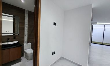 Hermosa casa a estrenar (dentro de coto con alberca)