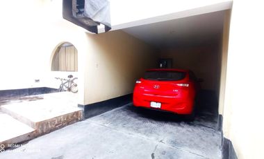 VENTA DE CASA DE TRES PISOS EN EL DISTRITO DE LA PERLA   CALLAO