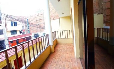 VENTA DE CASA DE TRES PISOS EN EL DISTRITO DE LA PERLA   CALLAO