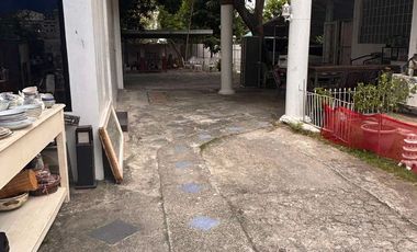 RUSH SALE! 3-LEVEL 3-BEDROOM w/ 4 BATHS SPACIOUS HOUSE & LOT BUILT 2021