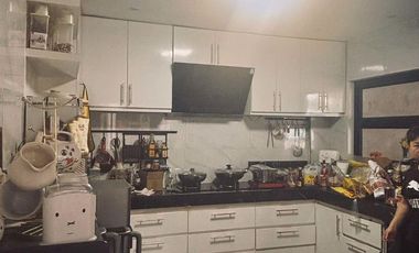 RUSH SALE! 3-LEVEL 3-BEDROOM w/ 4 BATHS SPACIOUS HOUSE & LOT BUILT 2021