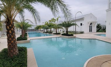 En venta lujosa casa de estreno en Aires Norte, Nuevo Samborondon