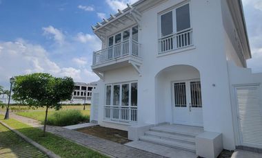 En venta lujosa casa de estreno en Aires Norte, Nuevo Samborondon