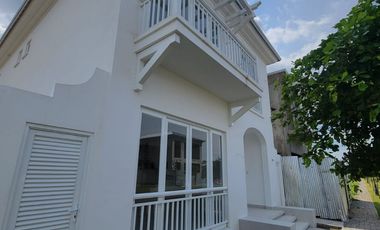 En venta lujosa casa de estreno en Aires Norte, Nuevo Samborondon