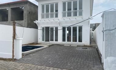 En venta lujosa casa de estreno en Aires Norte, Nuevo Samborondon