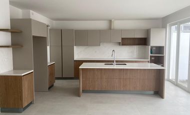 En venta lujosa casa de estreno en Aires Norte, Nuevo Samborondon