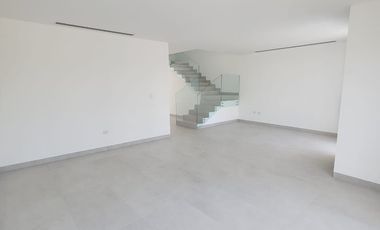 En venta lujosa casa de estreno en Aires Norte, Nuevo Samborondon