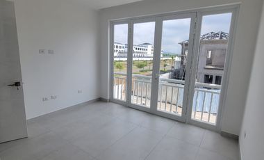 En venta lujosa casa de estreno en Aires Norte, Nuevo Samborondon