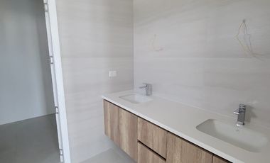 En venta lujosa casa de estreno en Aires Norte, Nuevo Samborondon