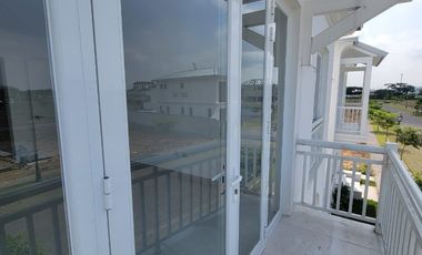 En venta lujosa casa de estreno en Aires Norte, Nuevo Samborondon