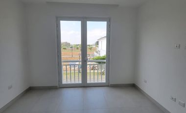 En venta lujosa casa de estreno en Aires Norte, Nuevo Samborondon