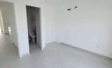 En venta lujosa casa de estreno en Aires Norte, Nuevo Samborondon