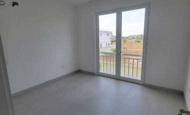 En venta lujosa casa de estreno en Aires Norte, Nuevo Samborondon
