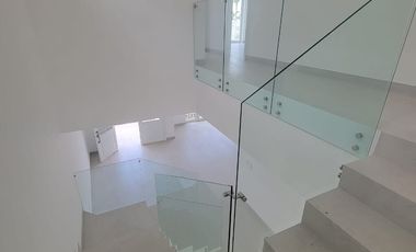 En venta lujosa casa de estreno en Aires Norte, Nuevo Samborondon