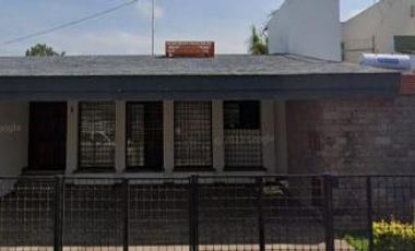 EXCELENTE CASA CON GRAN UBICACION Y GRAN PLUSVALIA AL ADQUIRIRLA MEDIANTE REMATE BANCARIO APROVECHA!!!