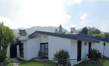 EXCELENTE CASA CON GRAN UBICACION Y GRAN PLUSVALIA AL ADQUIRIRLA MEDIANTE REMATE BANCARIO APROVECHA!!!