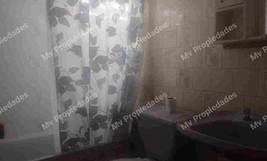 PROPIEDAD SOLIDA EN ALGARROBO.-