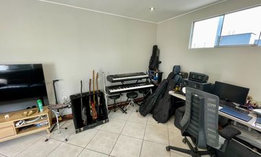 VENTA DEPARTAMENTO DUPLEX LA MOLINA CERCA A COLEGIOS Y UNIVERSIDADES