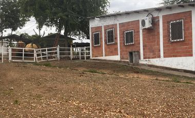 vendo hacienda con mina