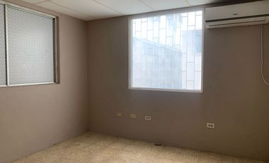 VENTA DE DEPARTAMENTO EN KENNEDY CON USO COMERCIAL