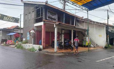 Jual Rumah Usaha 
*Nol Jalan Waru Sidoarjo*
Dekat RS Mitra Keluarga Waru

Luas 76m2 ( 9.5x8 )
LT 152m2 ( 2 Lantai )
Kmr tidur 1
Kmr mandi 1
Posisi Hook
Surat SHM

Harga 1.1 Miliar
*Turun Harga 600 Juta* NETT
Cash Only

Minat :
08123217----