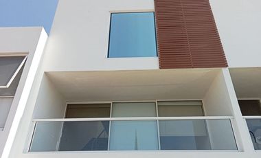 Departamento Dúplex en Planta Alta – Disponible 6 meses