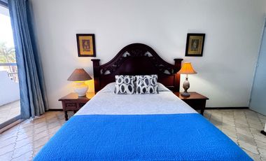 Elegancia y Confort en una Casa de 3 Niveles Cerca de la Playa