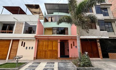 Venta De Casa En Urb San Isidro I Etapa De 3 Pisos (GAPONTE)