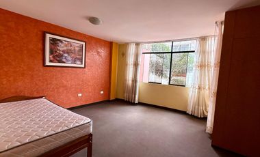 Venta De Casa En Urb San Isidro I Etapa De 3 Pisos (GAPONTE)